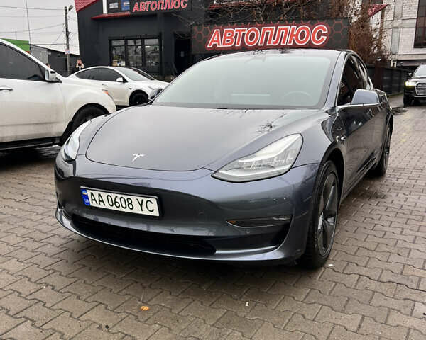 Тесла Модель 3, объемом двигателя 0 л и пробегом 110 тыс. км за 16500 $, фото 1 на Automoto.ua