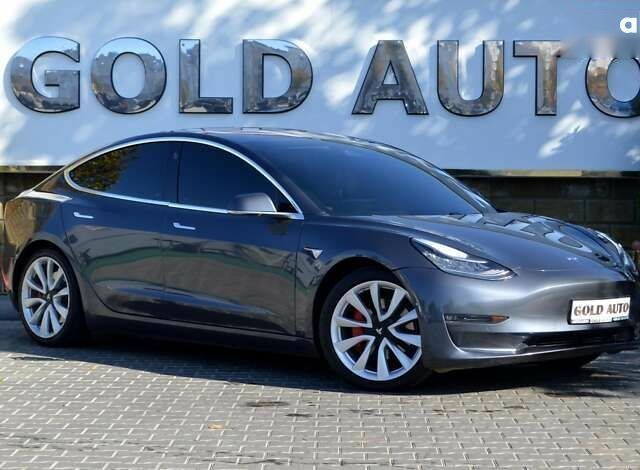 Тесла Модель 3, объемом двигателя 0 л и пробегом 94 тыс. км за 19500 $, фото 1 на Automoto.ua