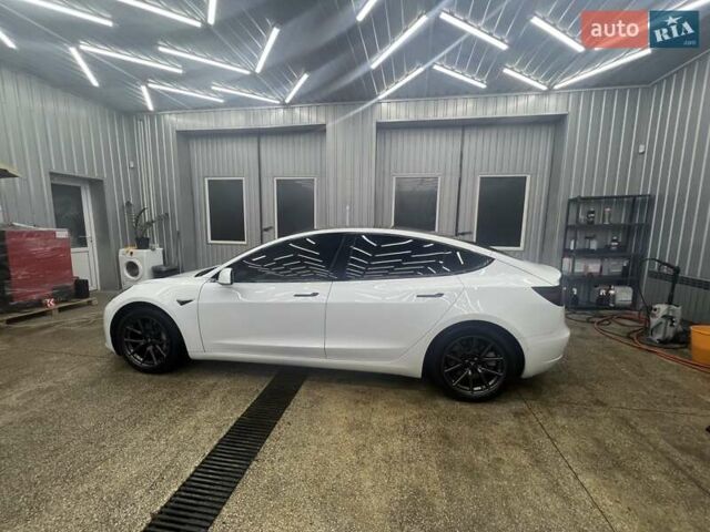 Тесла Модель 3, объемом двигателя 0 л и пробегом 75 тыс. км за 21000 $, фото 6 на Automoto.ua