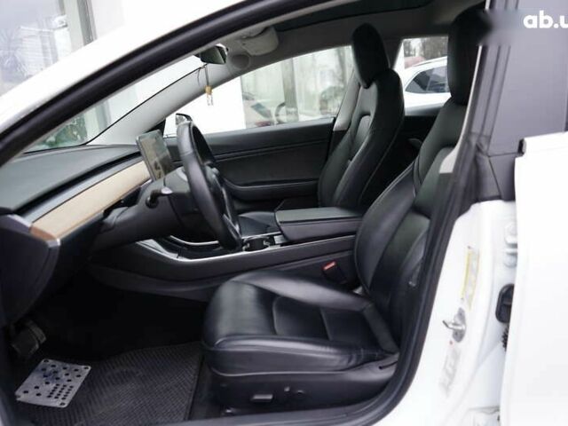 Тесла Модель 3, объемом двигателя 0 л и пробегом 135 тыс. км за 16499 $, фото 19 на Automoto.ua