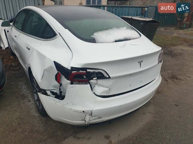 Тесла Модель 3 2018 у Києві на Automoto.ua Тесла Модель 3, об'ємом двигуна 0 л та пробігом 48 тис. км за 12000 $, фото 1 на Automoto.ua
