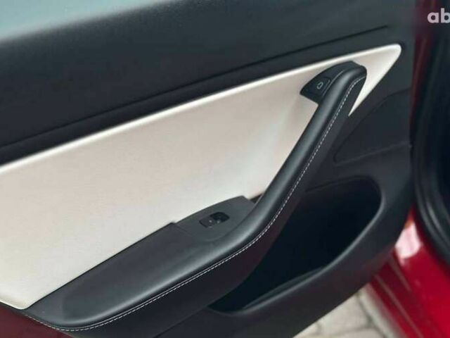 Тесла Модель 3, объемом двигателя 0 л и пробегом 101 тыс. км за 16800 $, фото 15 на Automoto.ua