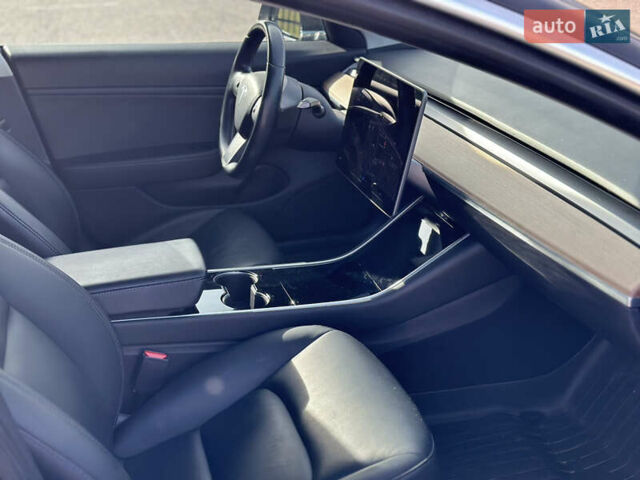 Тесла Модель 3, объемом двигателя 0 л и пробегом 120 тыс. км за 19999 $, фото 25 на Automoto.ua