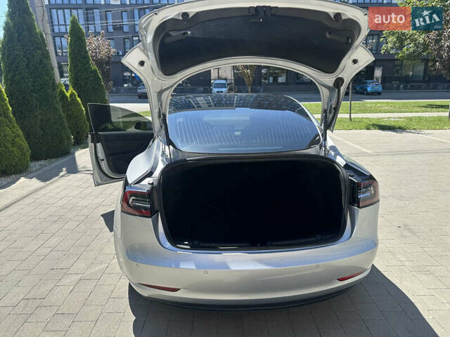 Тесла Модель 3, объемом двигателя 0 л и пробегом 189 тыс. км за 16500 $, фото 6 на Automoto.ua