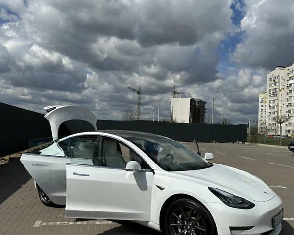 Тесла Модель 3, объемом двигателя 0 л и пробегом 71 тыс. км за 29000 $, фото 11 на Automoto.ua