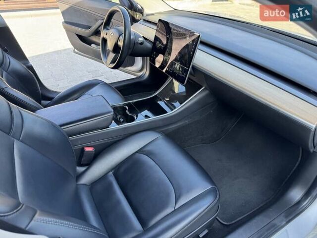 Тесла Модель 3, об'ємом двигуна 0 л та пробігом 198 тис. км за 15500 $, фото 13 на Automoto.ua