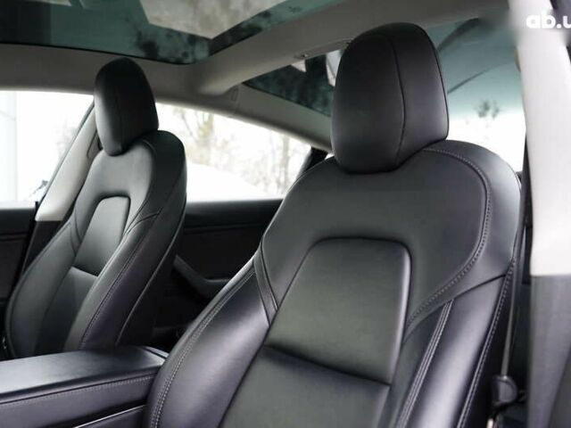 Тесла Модель 3, объемом двигателя 0 л и пробегом 135 тыс. км за 16499 $, фото 20 на Automoto.ua
