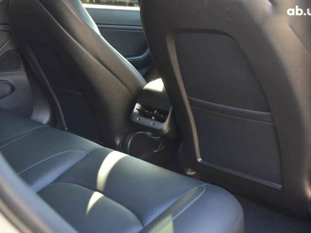 Тесла Модель 3, объемом двигателя 0 л и пробегом 94 тыс. км за 19500 $, фото 29 на Automoto.ua