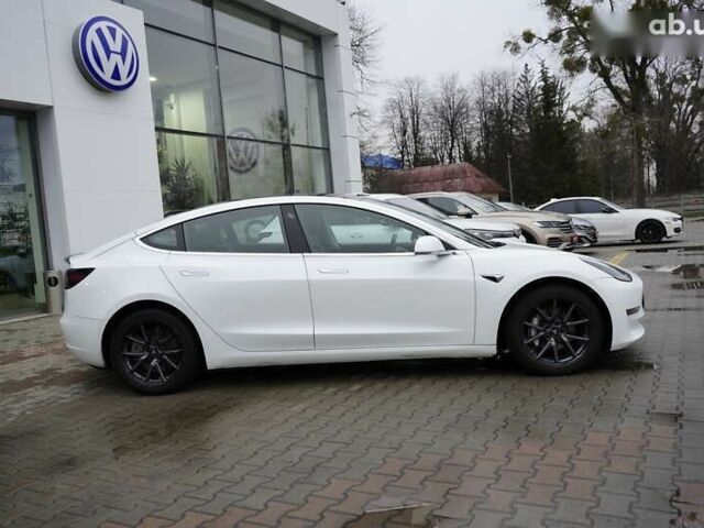 Тесла Модель 3, объемом двигателя 0 л и пробегом 135 тыс. км за 16499 $, фото 2 на Automoto.ua