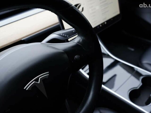 Тесла Модель 3, объемом двигателя 0 л и пробегом 135 тыс. км за 16499 $, фото 25 на Automoto.ua