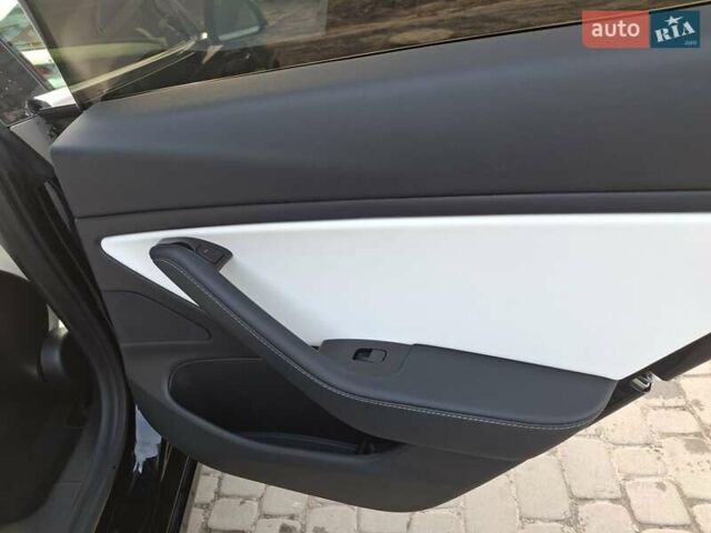 Тесла Модель 3, объемом двигателя 0 л и пробегом 98 тыс. км за 14950 $, фото 15 на Automoto.ua
