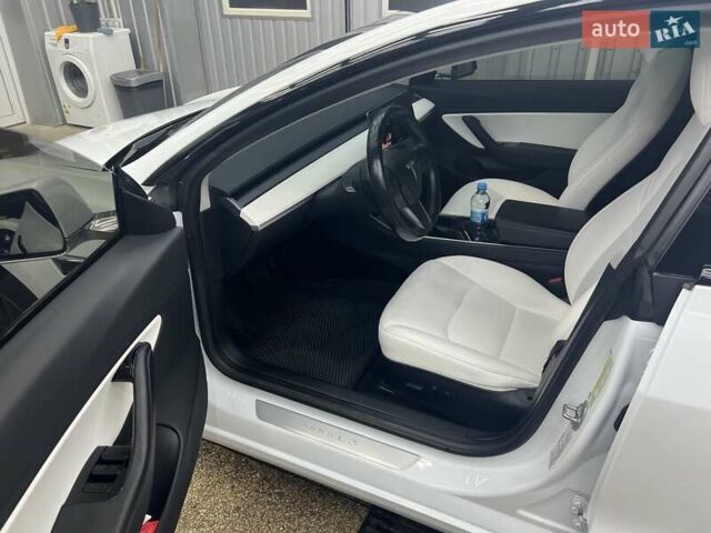 Тесла Модель 3, объемом двигателя 0 л и пробегом 75 тыс. км за 21000 $, фото 4 на Automoto.ua