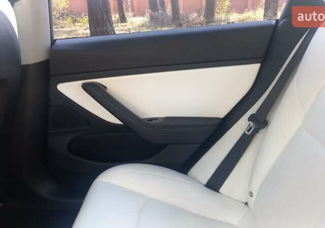 Тесла Модель 3, объемом двигателя 0 л и пробегом 129 тыс. км за 17500 $, фото 25 на Automoto.ua