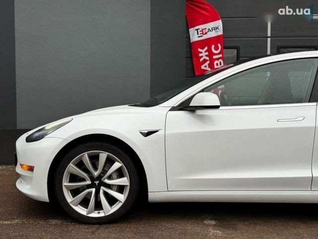 Тесла Модель 3, объемом двигателя 0 л и пробегом 35 тыс. км за 19500 $, фото 3 на Automoto.ua