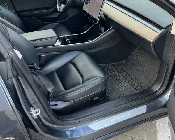 Тесла Модель 3, объемом двигателя 0 л и пробегом 100 тыс. км за 17500 $, фото 14 на Automoto.ua