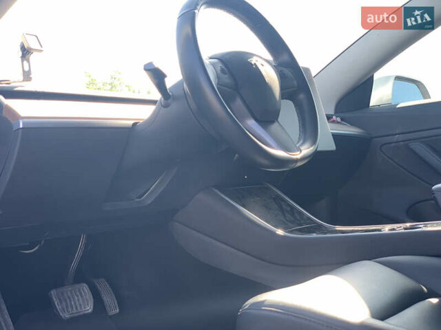 Тесла Модель 3, объемом двигателя 0 л и пробегом 94 тыс. км за 17000 $, фото 7 на Automoto.ua