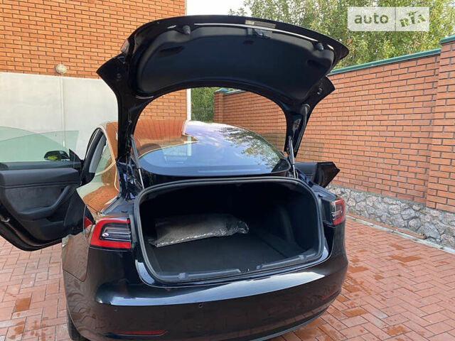 Тесла Модель 3, объемом двигателя 0 л и пробегом 90 тыс. км за 17800 $, фото 27 на Automoto.ua