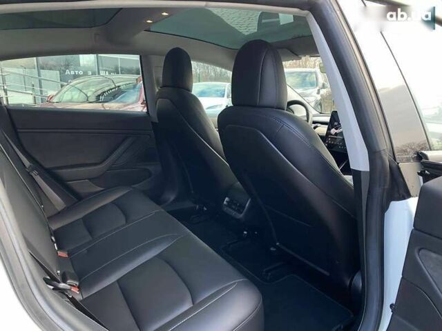 Тесла Модель 3, объемом двигателя 0 л и пробегом 106 тыс. км за 17000 $, фото 20 на Automoto.ua