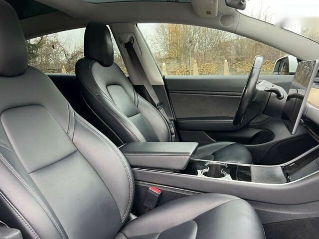 Тесла Модель 3, объемом двигателя 0 л и пробегом 116 тыс. км за 17650 $, фото 15 на Automoto.ua