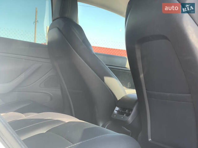 Тесла Модель 3, объемом двигателя 0 л и пробегом 94 тыс. км за 17000 $, фото 10 на Automoto.ua