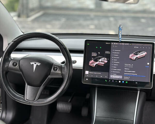 Тесла Модель 3 2018 у Дубно на Automoto.ua Тесла Модель 3, об'ємом двигуна 0 л та пробігом 199 тис. км за 15999 $, фото 14 на Automoto.ua