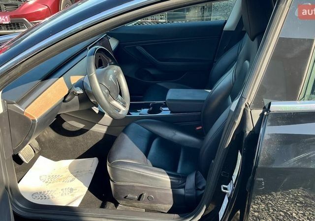 Тесла Модель 3, объемом двигателя 0 л и пробегом 176 тыс. км за 11200 $, фото 9 на Automoto.ua