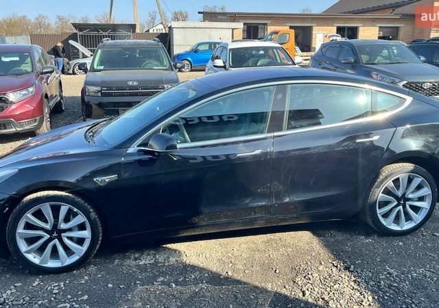 Тесла Модель 3, объемом двигателя 0 л и пробегом 176 тыс. км за 11200 $, фото 6 на Automoto.ua