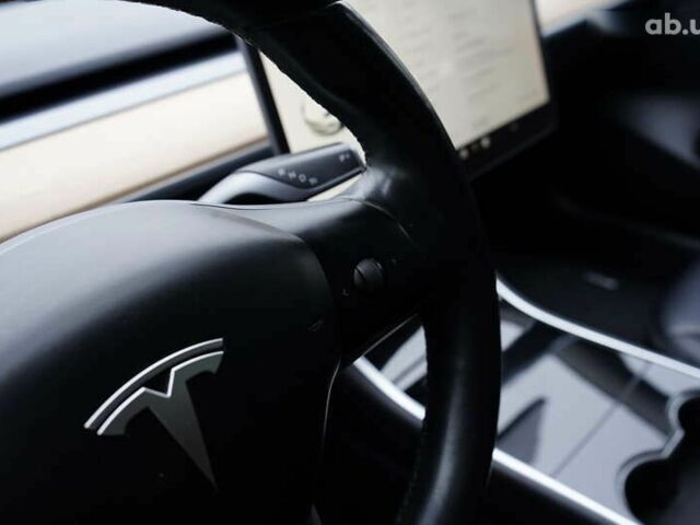 Тесла Модель 3, объемом двигателя 0 л и пробегом 135 тыс. км за 16499 $, фото 24 на Automoto.ua