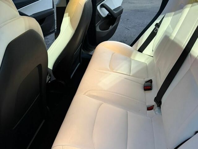 Тесла Модель 3, объемом двигателя 0 л и пробегом 172 тыс. км за 12000 $, фото 8 на Automoto.ua