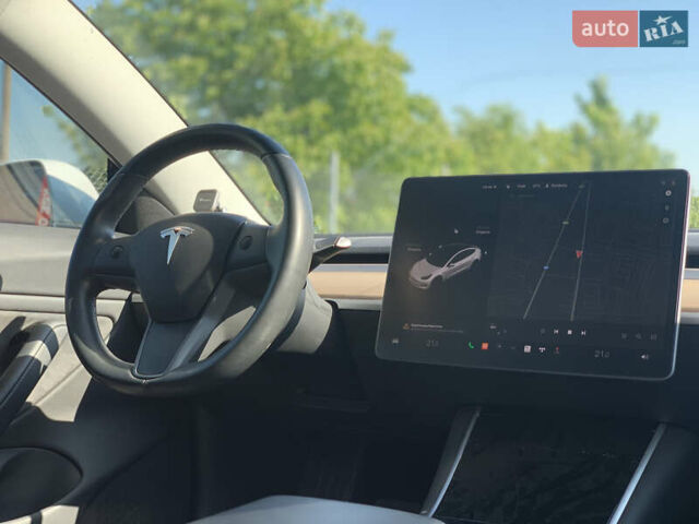 Тесла Модель 3, объемом двигателя 0 л и пробегом 94 тыс. км за 17000 $, фото 12 на Automoto.ua
