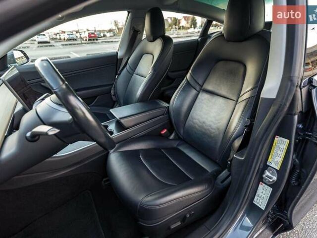 Тесла Модель 3, объемом двигателя 0 л и пробегом 102 тыс. км за 19800 $, фото 18 на Automoto.ua