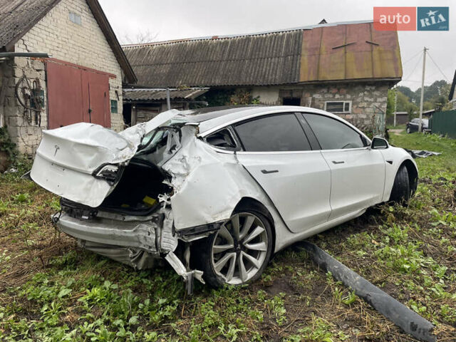 Тесла Модель 3, об'ємом двигуна 0 л та пробігом 400 тис. км за 6800 $, фото 4 на Automoto.ua