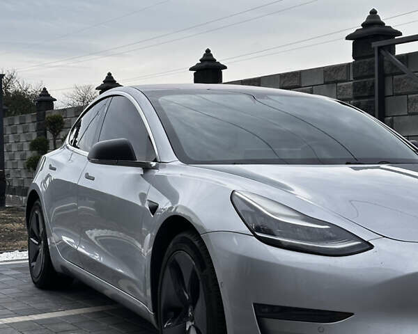 Тесла Модель 3 2018 у Дубно на Automoto.ua Тесла Модель 3, об'ємом двигуна 0 л та пробігом 199 тис. км за 15999 $, фото 3 на Automoto.ua