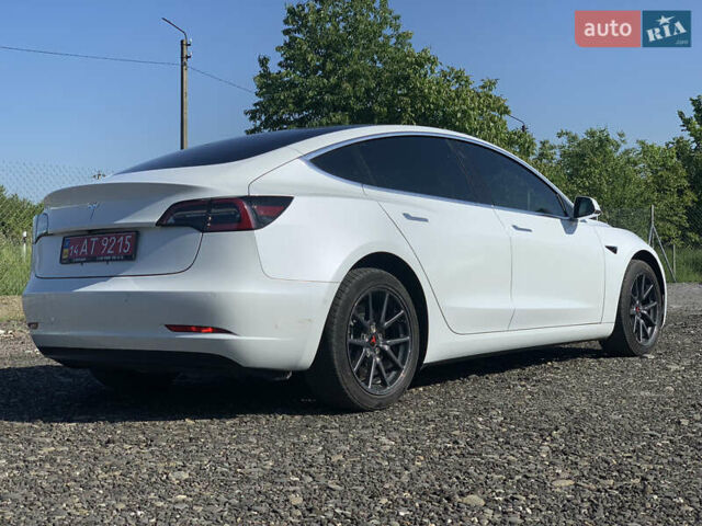 Тесла Модель 3, объемом двигателя 0 л и пробегом 94 тыс. км за 17000 $, фото 3 на Automoto.ua