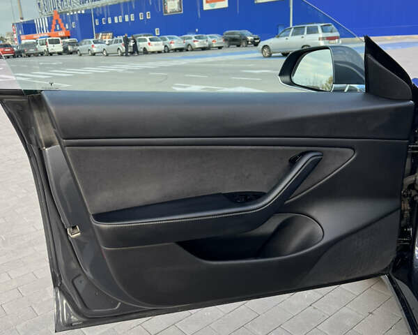 Тесла Модель 3, объемом двигателя 0 л и пробегом 100 тыс. км за 17500 $, фото 11 на Automoto.ua
