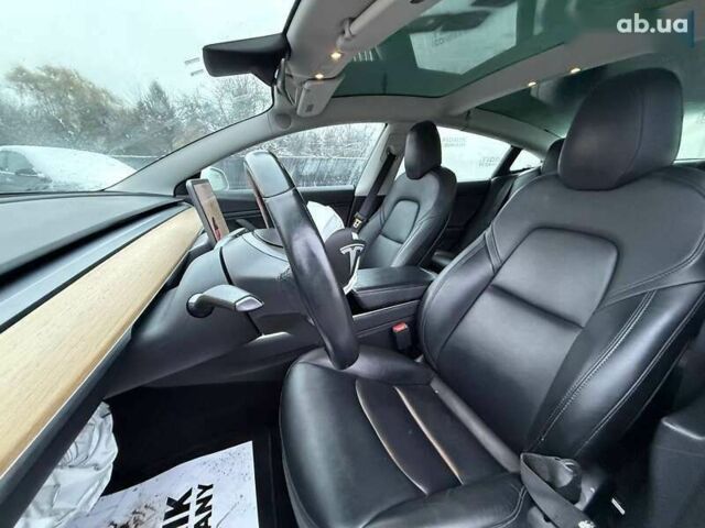 Тесла Модель 3, объемом двигателя 0 л и пробегом 123 тыс. км за 12800 $, фото 20 на Automoto.ua
