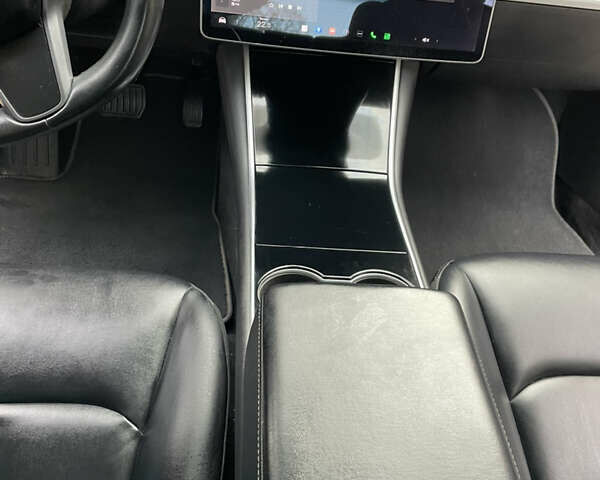 Тесла Модель 3, объемом двигателя 0 л и пробегом 108 тыс. км за 16800 $, фото 19 на Automoto.ua