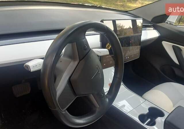 Тесла Модель 3, объемом двигателя 0 л и пробегом 129 тыс. км за 17500 $, фото 23 на Automoto.ua