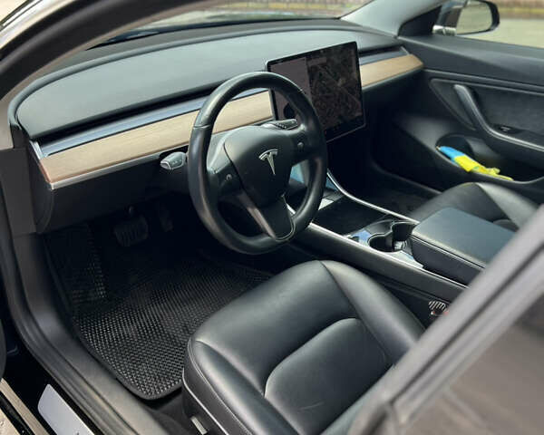 Тесла Модель 3, объемом двигателя 0 л и пробегом 102 тыс. км за 25999 $, фото 6 на Automoto.ua