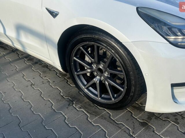 Тесла Модель 3, объемом двигателя 0 л и пробегом 385 тыс. км за 11800 $, фото 13 на Automoto.ua