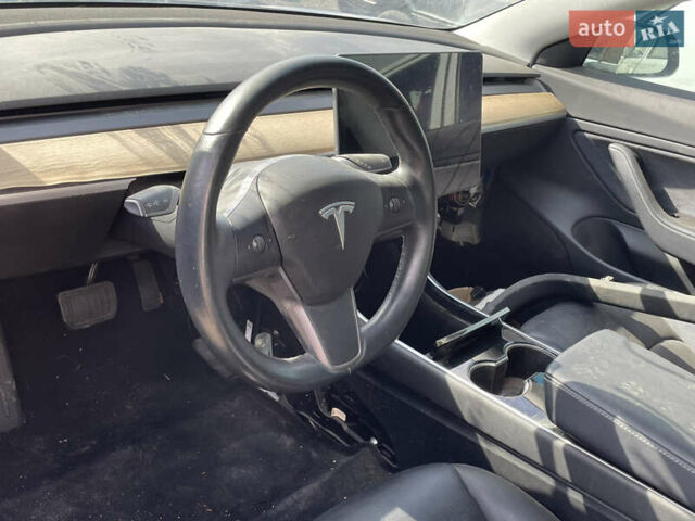Тесла Модель 3, объемом двигателя 0 л и пробегом 116 тыс. км за 10300 $, фото 3 на Automoto.ua