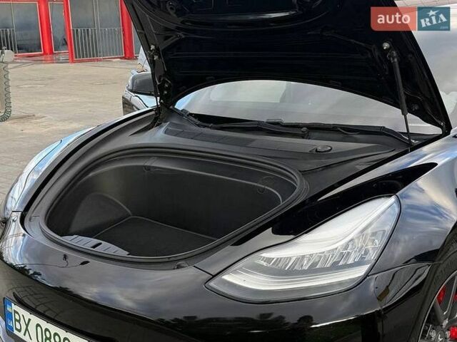 Тесла Модель 3, объемом двигателя 0 л и пробегом 200 тыс. км за 14000 $, фото 20 на Automoto.ua