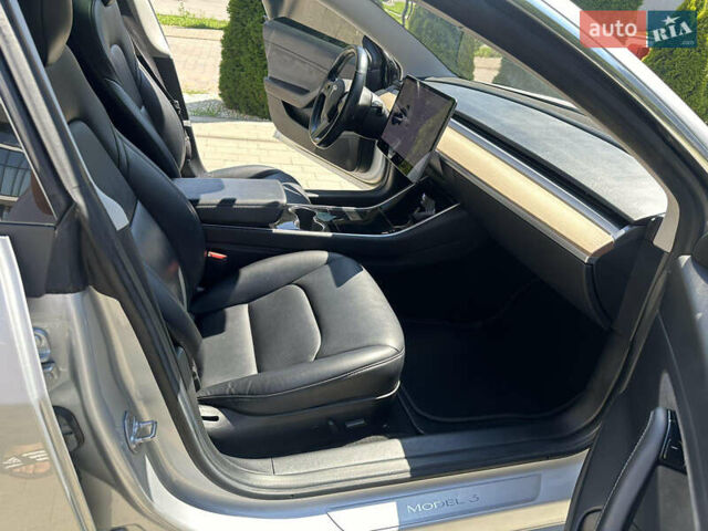 Тесла Модель 3, объемом двигателя 0 л и пробегом 189 тыс. км за 16500 $, фото 10 на Automoto.ua
