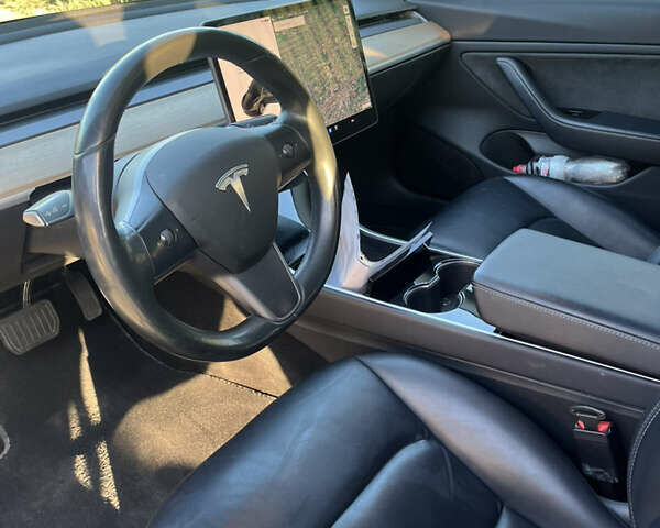 Тесла Модель 3, объемом двигателя 0 л и пробегом 155 тыс. км за 20500 $, фото 7 на Automoto.ua