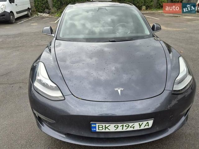 Тесла Модель 3, объемом двигателя 0 л и пробегом 160 тыс. км за 14800 $, фото 1 на Automoto.ua