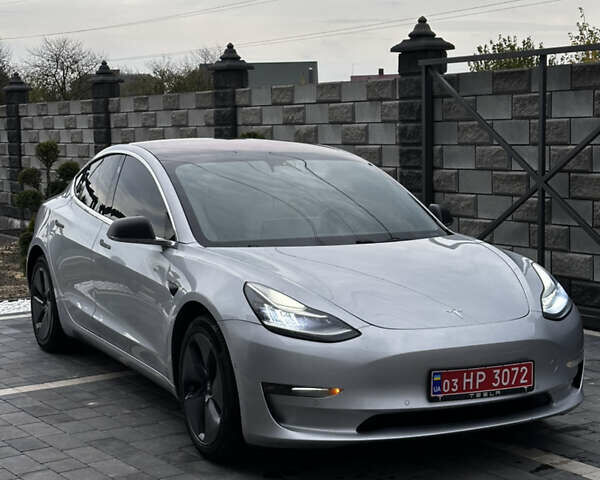 Тесла Модель 3 2018 у Дубно на Automoto.ua Тесла Модель 3, об'ємом двигуна 0 л та пробігом 199 тис. км за 15999 $, фото 2 на Automoto.ua