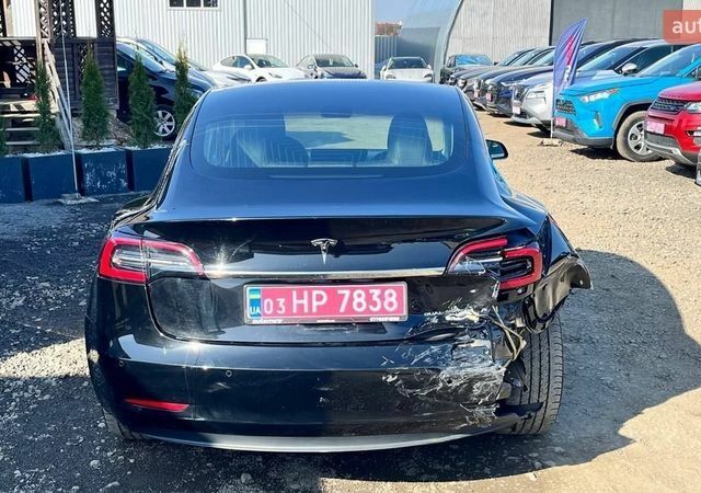 Тесла Модель 3, объемом двигателя 0 л и пробегом 176 тыс. км за 11200 $, фото 4 на Automoto.ua