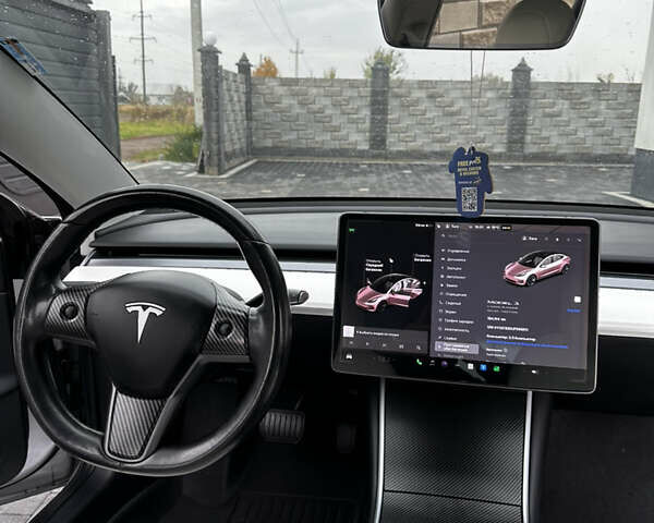 Тесла Модель 3 2018 у Дубно на Automoto.ua Тесла Модель 3, об'ємом двигуна 0 л та пробігом 199 тис. км за 15999 $, фото 11 на Automoto.ua