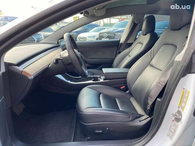 Тесла Модель 3, объемом двигателя 0 л и пробегом 106 тыс. км за 17000 $, фото 15 на Automoto.ua