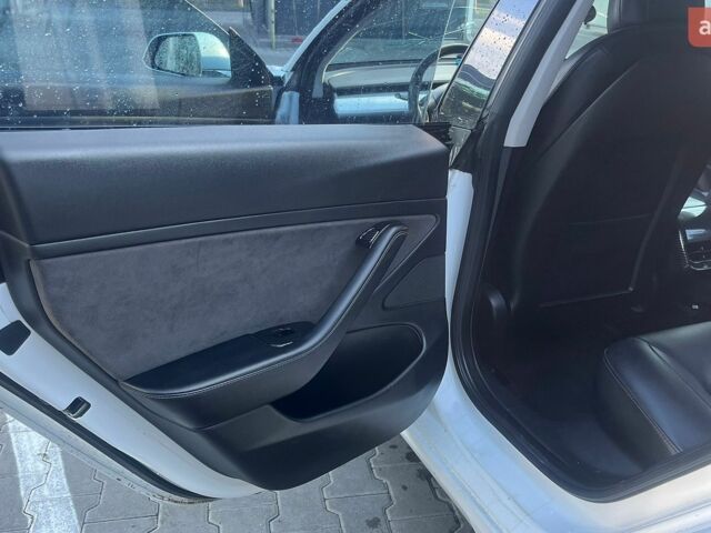 Тесла Модель 3, объемом двигателя 0 л и пробегом 385 тыс. км за 11800 $, фото 20 на Automoto.ua